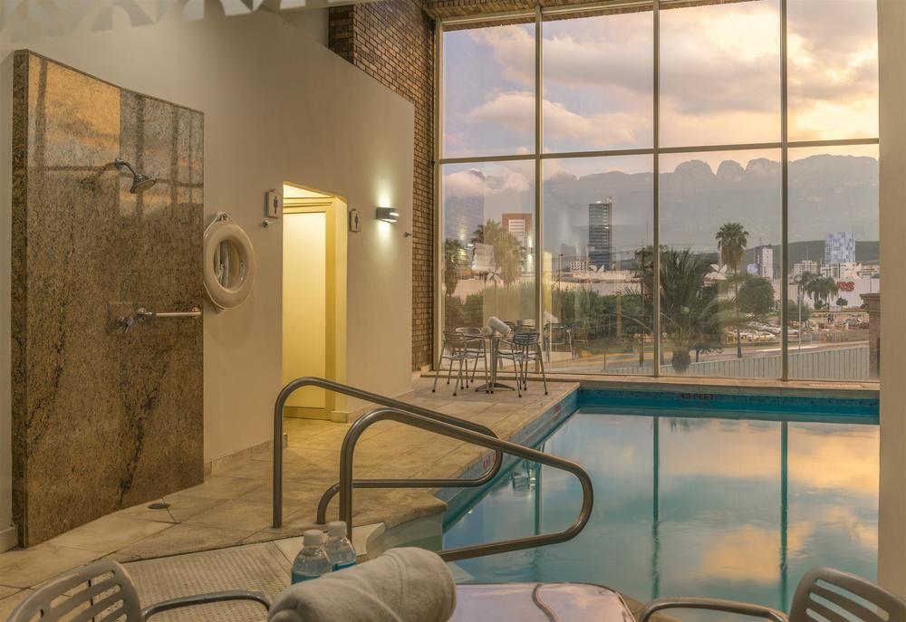 Four Points By Sheraton Galerias Monterrey Extérieur photo Spa at the Four Seasons Hotel